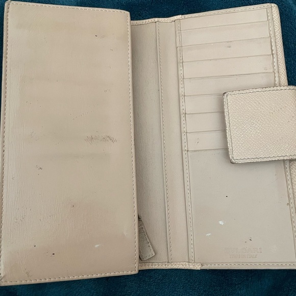 BVLGARI BVLGARI BVLGARI Leather Long
Bifold Wallet - Picture 2 of 5